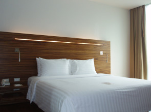 Отель Sacha's Hotel Uno