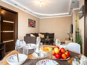 Квартира Просторная двухкомнатная Natali у парка Зюзино