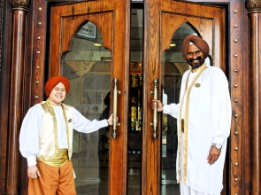 Arabian Courtyard Hotel & Spa