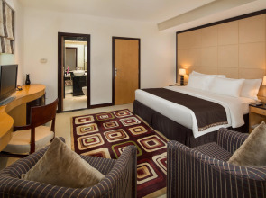 Savoy Suites Hotel Apartment