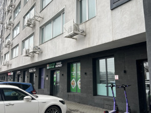 Квартира уютная напротив Театра оперы и балета