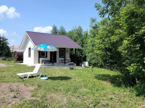 Domik Okolo Ozyora Private house