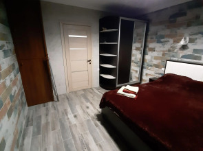 Трехкомнатная квартира в центре на Попцова