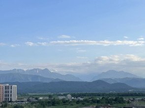 Квартира Просторная на Курсантов Кировцев