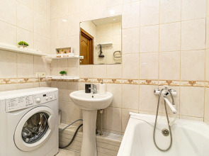 Квартира Двухкомнатная недалеко от парка Галицкого