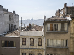 Апартаменты PeraNox Suites