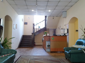 Отель Крона