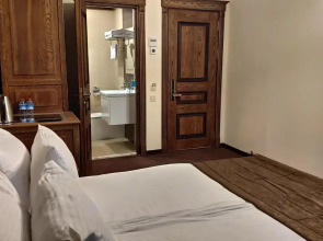 Maajid Hotel & Restaurant