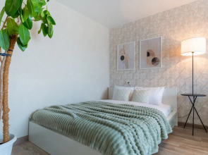 Квартира Семейная двушка у ЖД вокзала с двумя TV и кондиционером