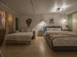 Апартаменты в Центре на Невзоровых 7 Сова-Дом