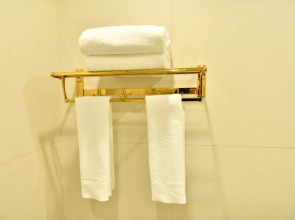 Отель QUT Hotel