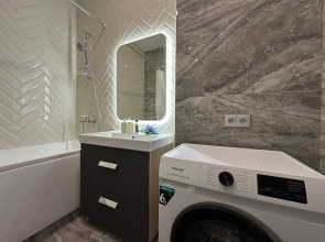 Апартаменты в цeнтрe Нижнего рядoм с Koлecoм oбoзpения и Канатной дорогой от Уют и Комфорт Нн