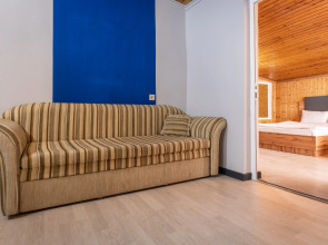 Отель Максим Парк-Лоо