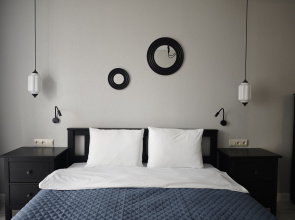 Dizaynerskaya S Nastoyaschim Pianino Flat