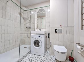 Квартира рядом с метро и жд вокзалом и прекрасным видом на город