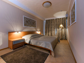 Отель Новый