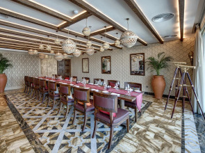 Отель Dukes The Palm Dubai
