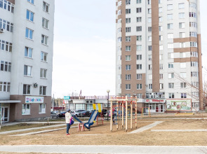 Апартаменты Космонавтов 215