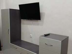 Апартаменты на Лазурной 13