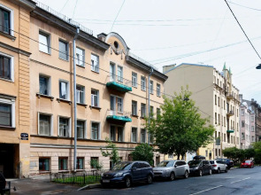 Апартаменты 1 на площади Восстания (Сов 1)