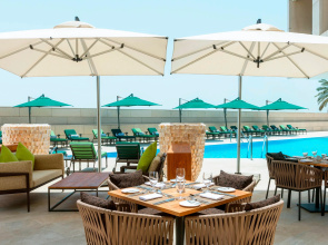 Sheraton Dubai Creek Hotel & Towers