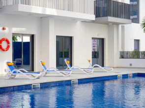 You&co Dubai Apart Hotel 