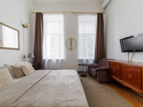 Апартаменты 4 спальни на Владимирском