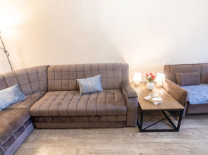 Квартира Двухкомнатная на Губина