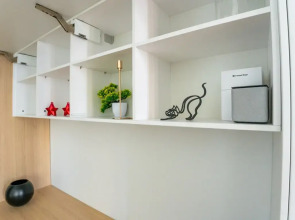 Уютная студия с видом на башни