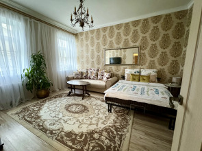 Просторная и светлая квартира в тихом центре