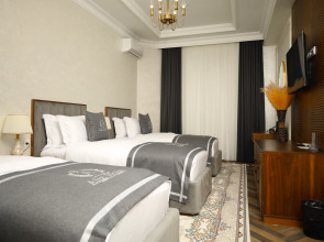 Отель Aliz Boulevard