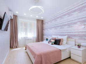 Квартира Дизайнерская 2к Andora-Изумруд в центре