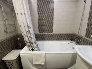 Апартаменты Двухкомнатная квартира рядом с парком им.Гагарина