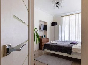 Квартира 3-комнатная в Самом Сердце Санкт-Петербурга