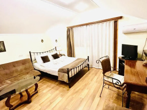 Отель British House