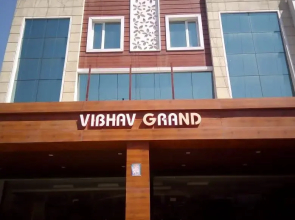 Vibhav Grand Hotel