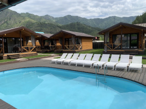 Гостевой дом Chalet Flora