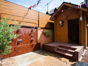 Zhemchug Village Hotel