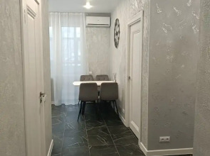 Квартира Двушка в Центре на Берегу р. Которосль