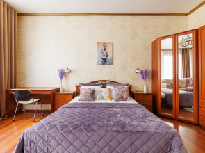 Апартаменты 2 спальни у Казанского собора 8 гостей