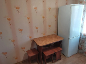 Апартаменты Трехкомнатные Sutki Vip на Ватутина 6