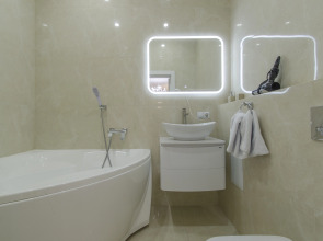 Апартаменты 4 комнатная на заливе