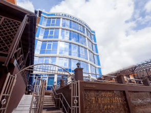 Sem Admiralov Hotel