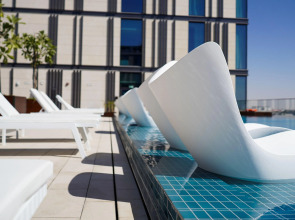 Staybridge Suites Dubai al-Maktoum Airport, an IHG Hotel