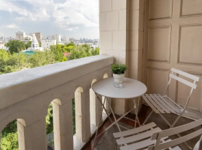 Апартаменты Улучшенные с Двумя Спальнями и Балконом