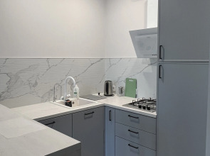 Квартира современная. Апартаменты Клен