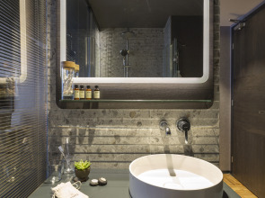 Отель Lampa Design