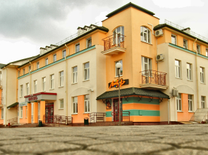 Отель Славия