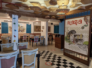 Fortune Karama Hotel