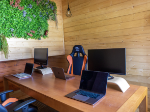 Coliving with Coworking Space Open 24/7 Hotel